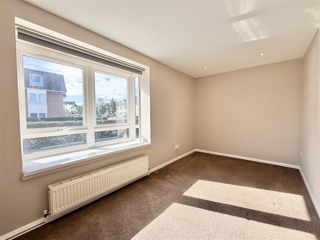 Apartment in Bournemouth - More