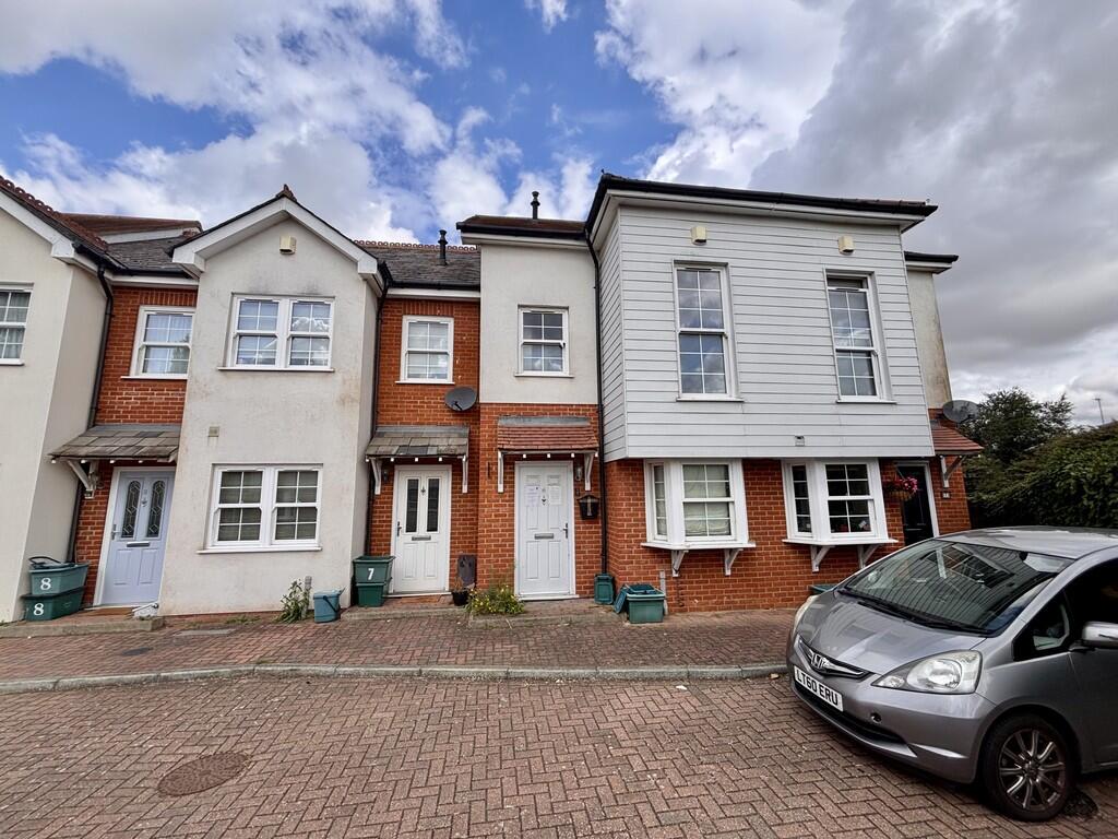 2-bed terraced on WIndmill Green Place, Kelvedon Road, Tiptree, £240,000