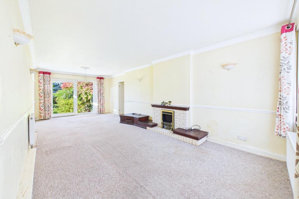 Steepleton Road, Broadstone, Dorset, BH18 photo 2