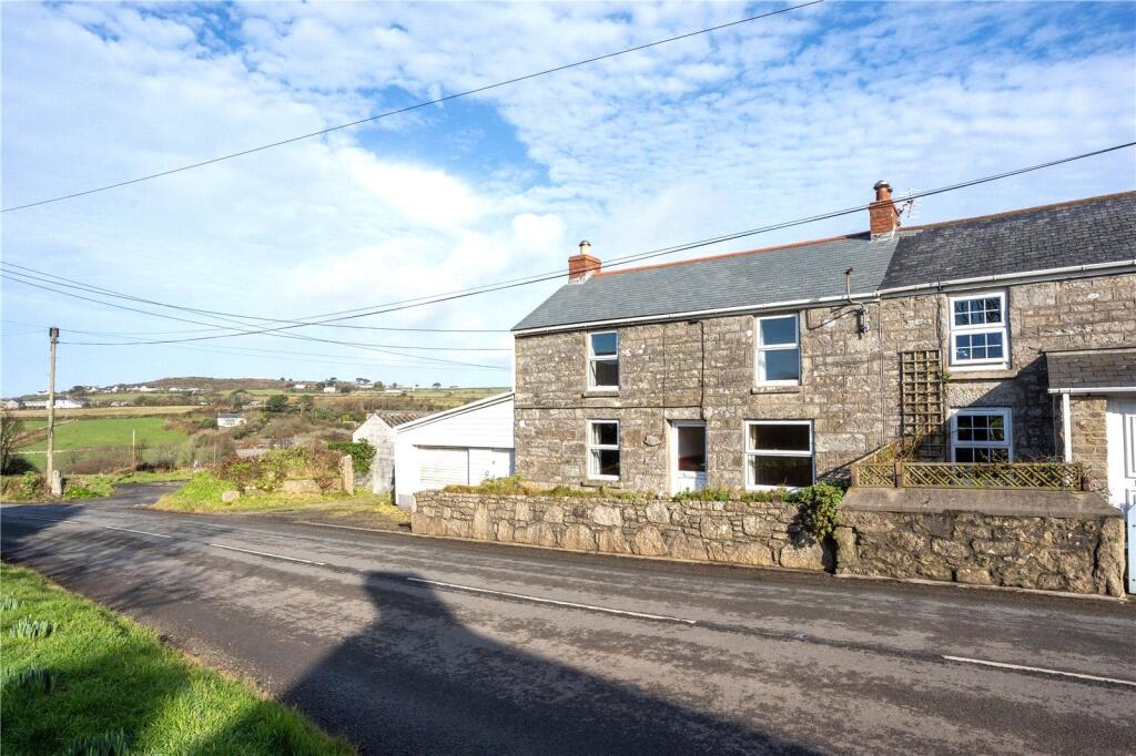 2 bedroom terraced house in st just , no chain, project