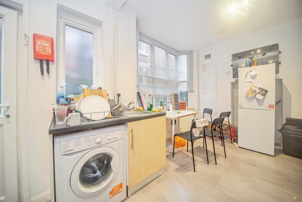 Devonshire road photo 3