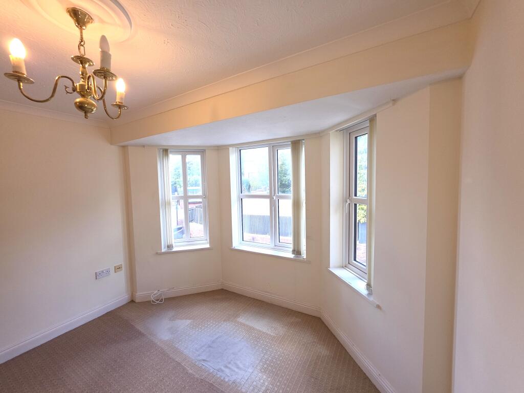 Apartment in Cardiff - View 4