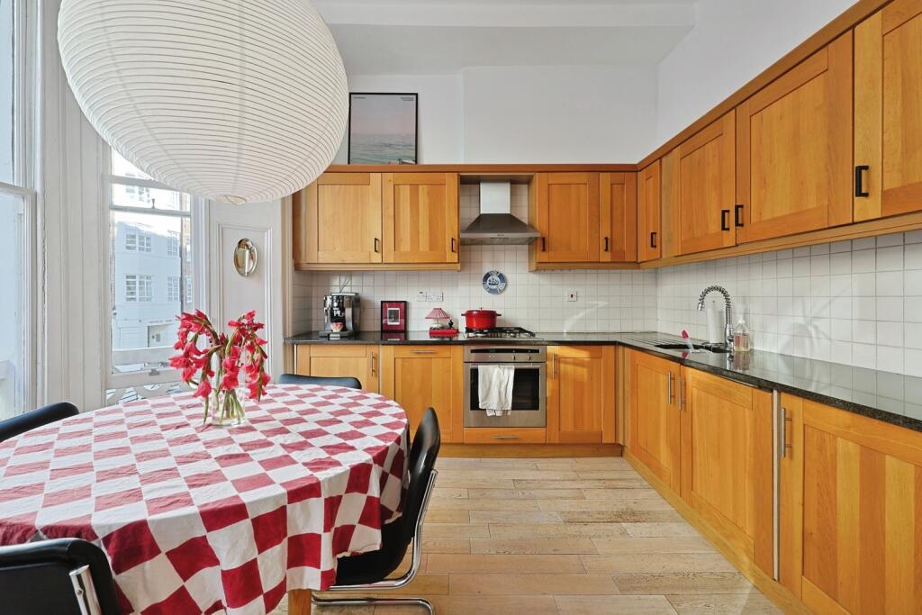 Apartment in London - View 4