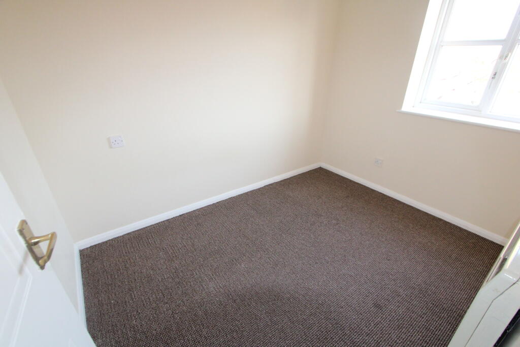 Apartment in London, Thamesmead - View 3