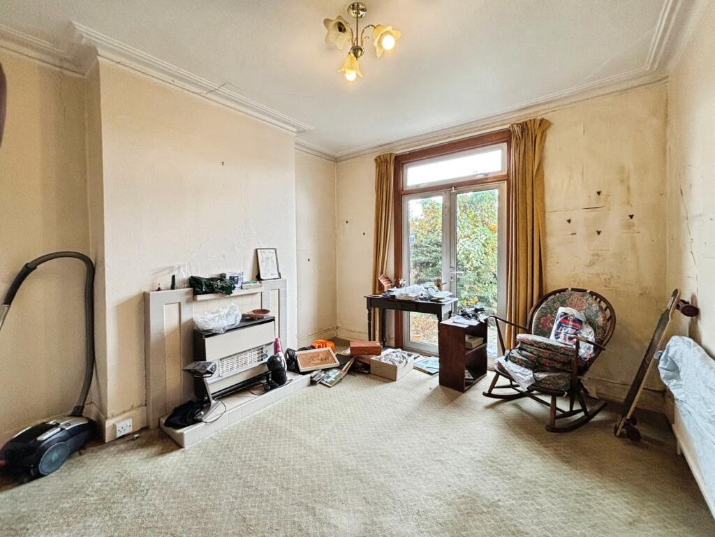 House in Southend-on-Sea - View 4