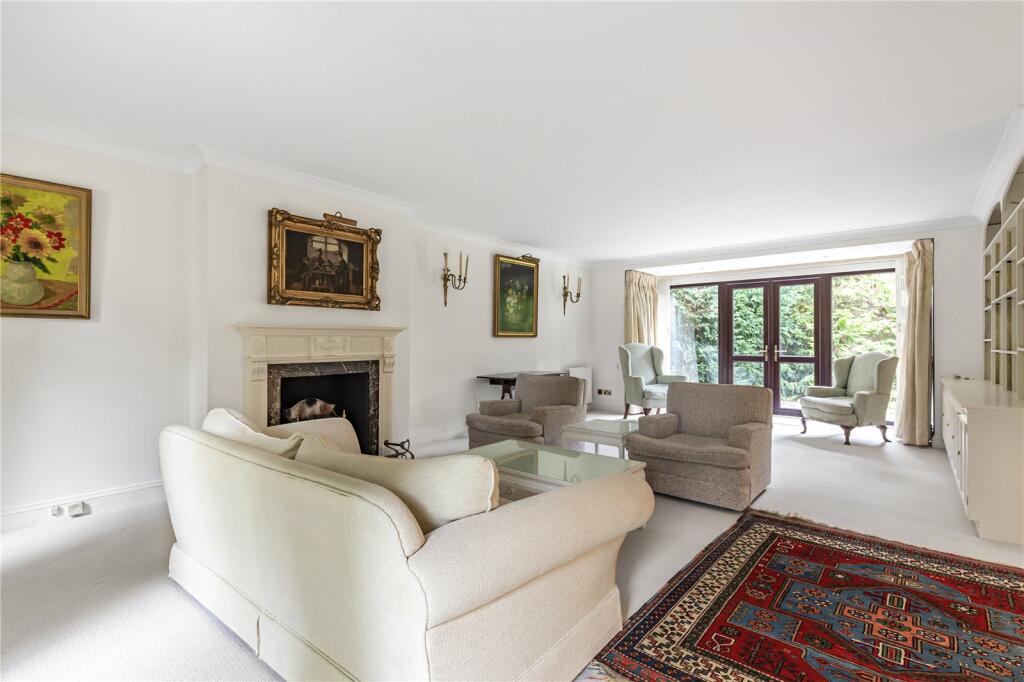 Ham Farm Road, Richmond, Surrey, TW10 photo 2