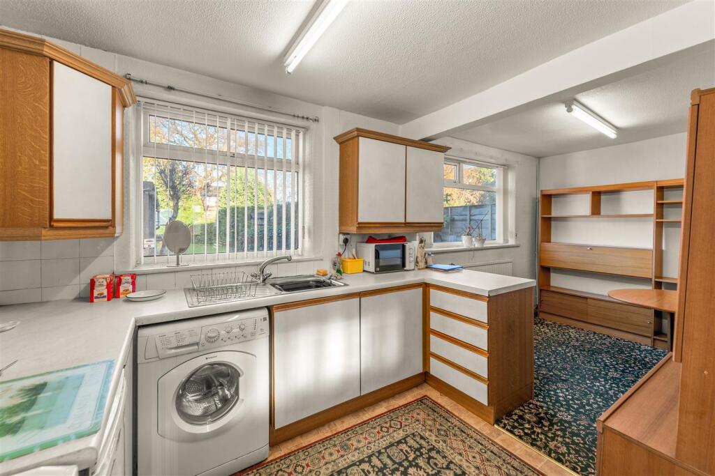 Buttermere Road, Partington, Manchester photo 2