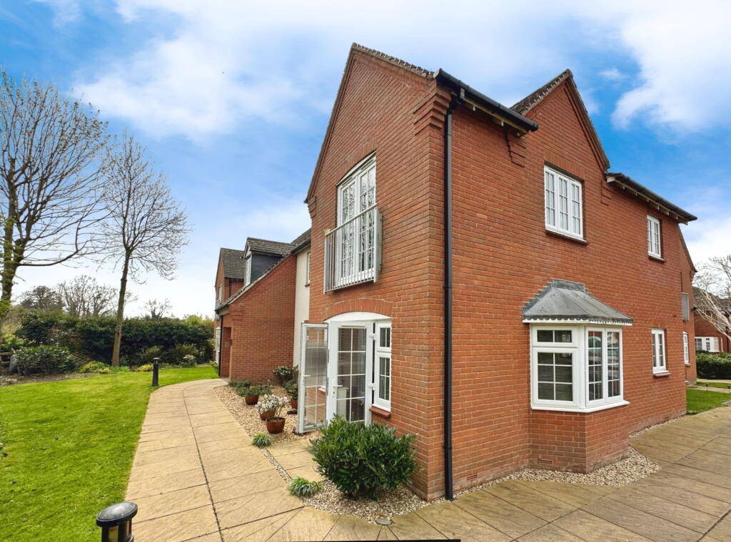 Main image of property: Old Stafford Road, Cross Green, Wolverhampton, WV10 7EP