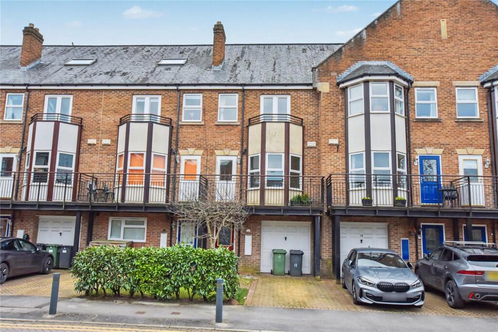 Main image of property: Thornbury Avenue, Far Headingley, Leeds