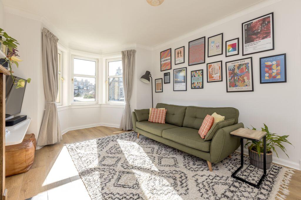 17 Mayville Gardens East, Trinity, Edinburgh, EH5 3DW photo 3