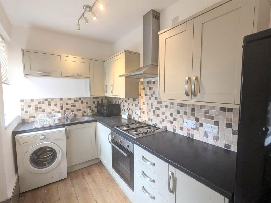 Main image of property: 177 Cobden View Road, Crookes