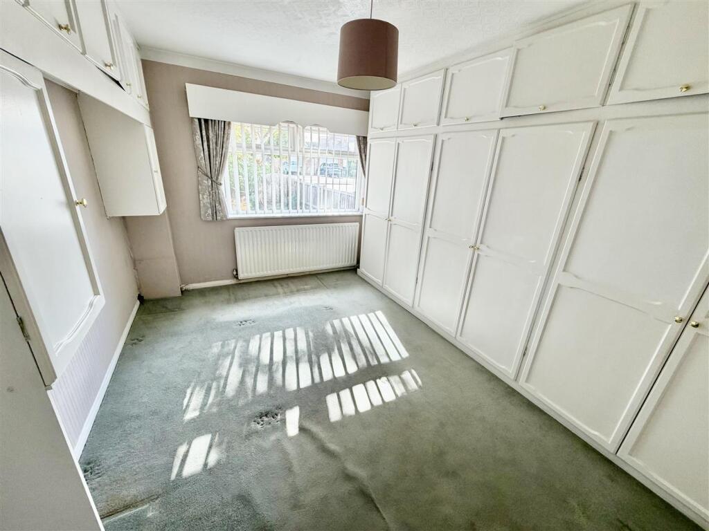 House in Solihull, Ulverley Green - View 5