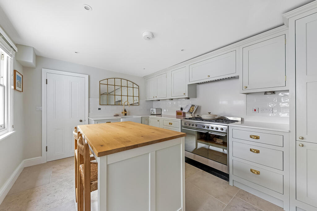 House in London - View 5