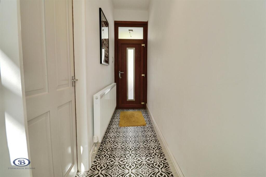 House in Stoke-on-Trent - More