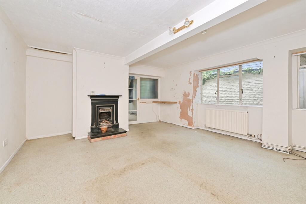 North Street, Oundle, Peterborough - View 6