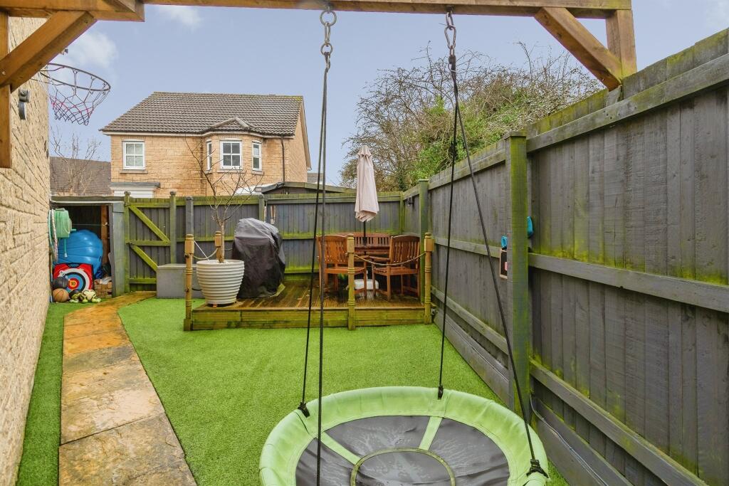 Nine Acre Drive, Corsham photo 4