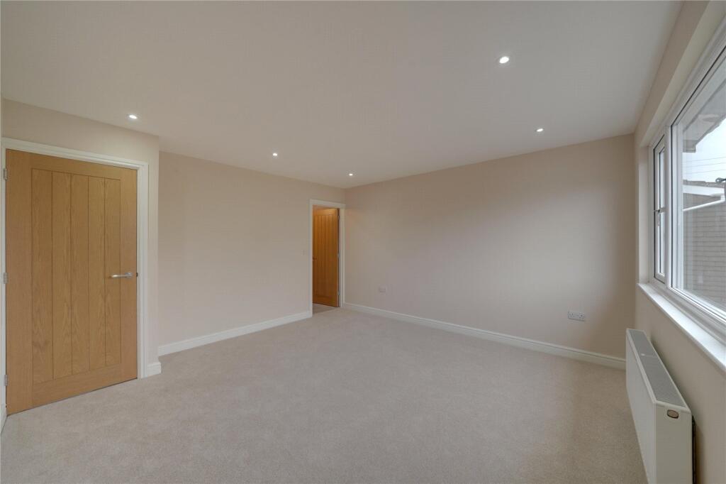 House in East Cambridgeshire, Isleham - More