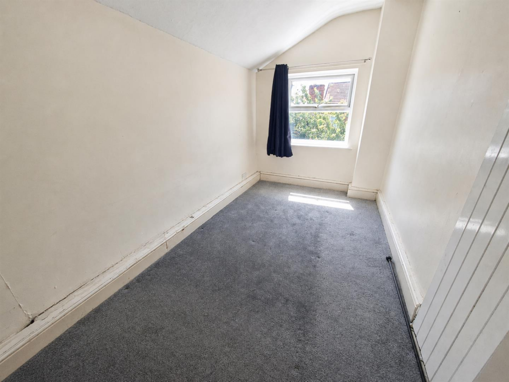 House in Northampton - More