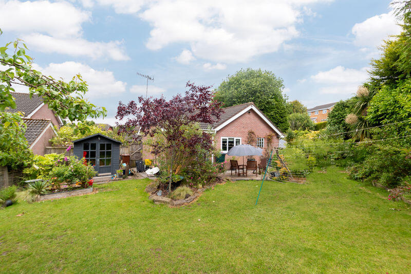 3-bed detached on Kingfisher Park, Skelmersdale, WN8 6XS, £260,000