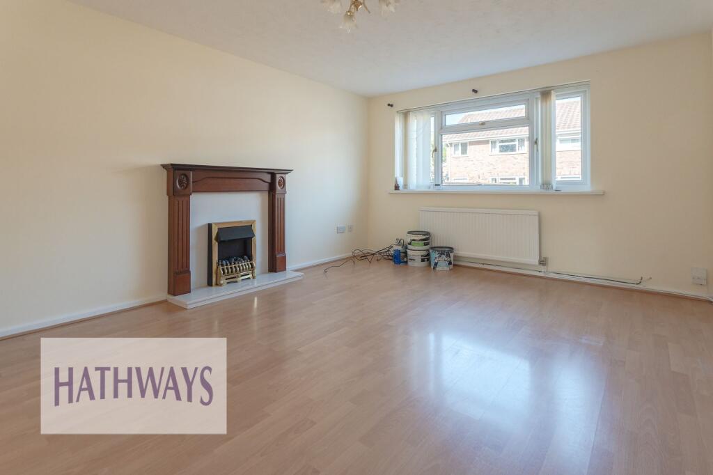 House in Newport - View 4