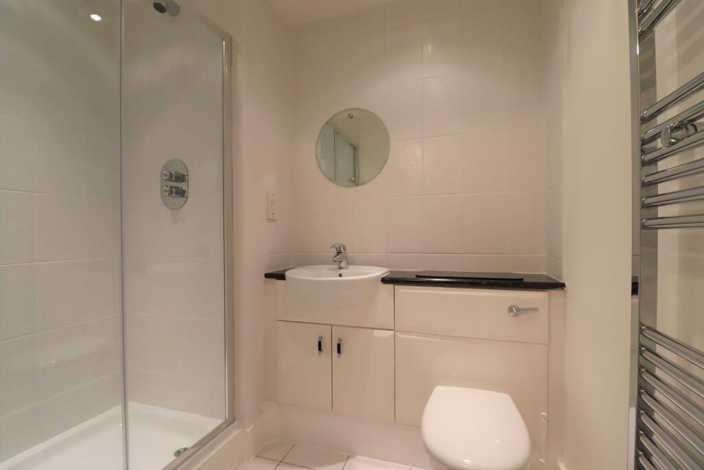 Apartment in Cardiff, Windsor Quay, Grangetown - View 5