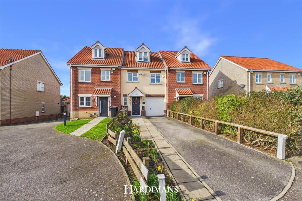 Main image of property: Broad Fleet Close, Oulton, Lowestoft