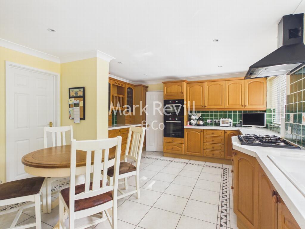 Blackthorns, Lindfield, RH16 photo 4
