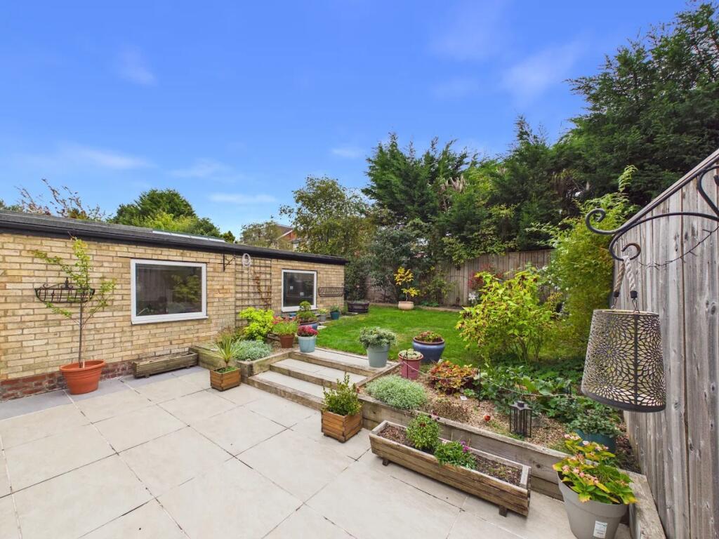 House in Willerby, East Riding of Yorkshire - View 4