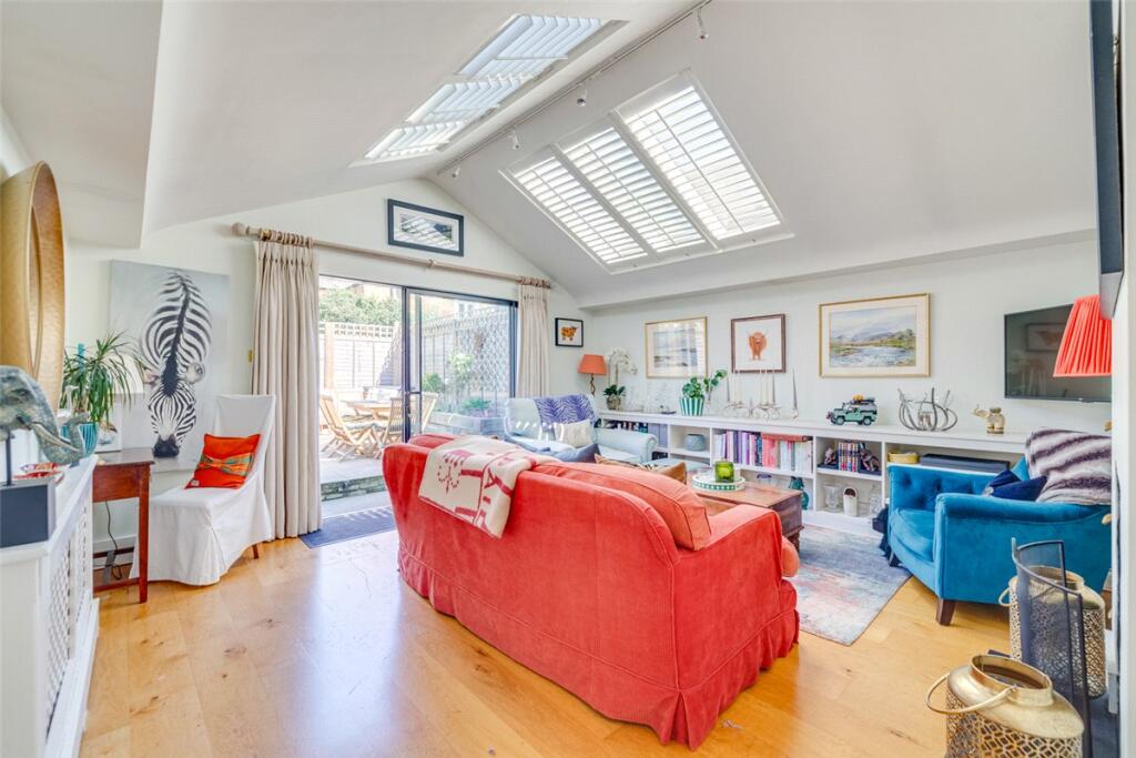 Main image of property: Kingwood Road, London, SW6