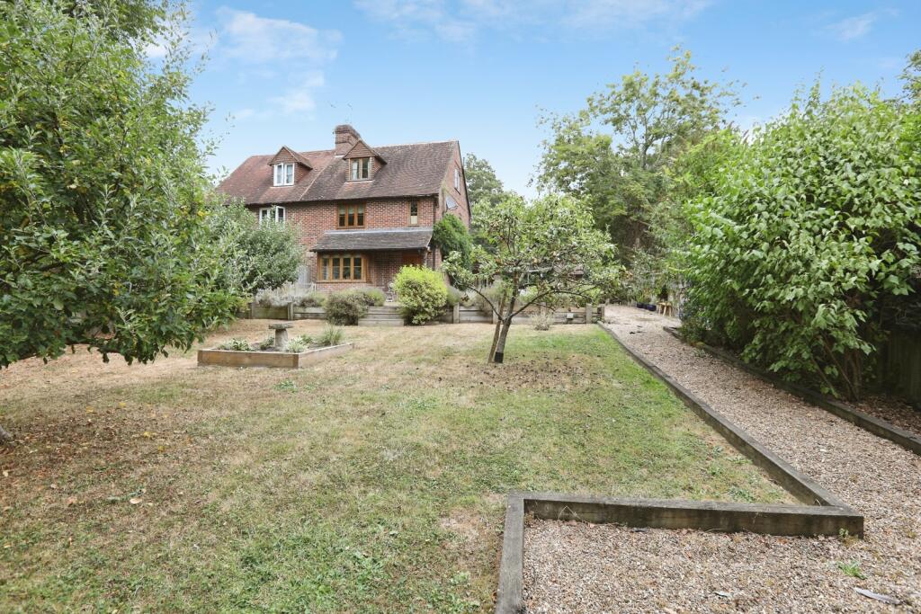 House in Tunbridge Wells, Lamberhurst - View 3