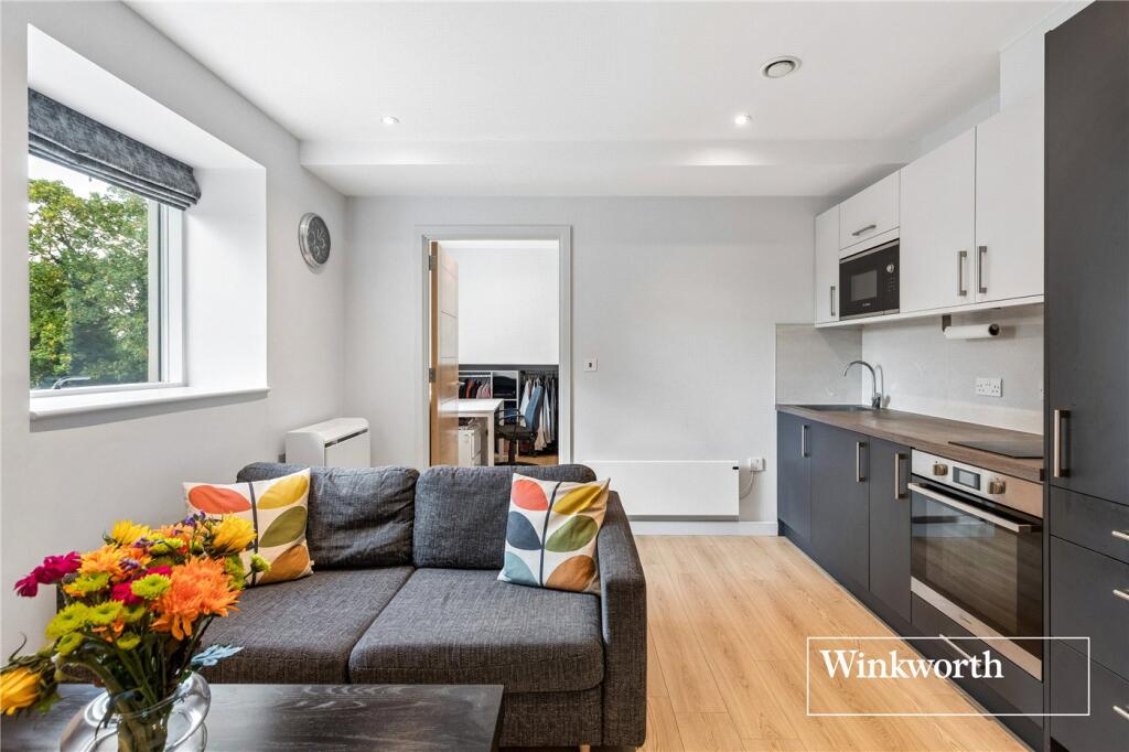 Apartment in London - View 5