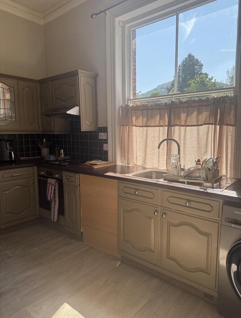 Apartment in Malvern Hills, Malvern - View 4