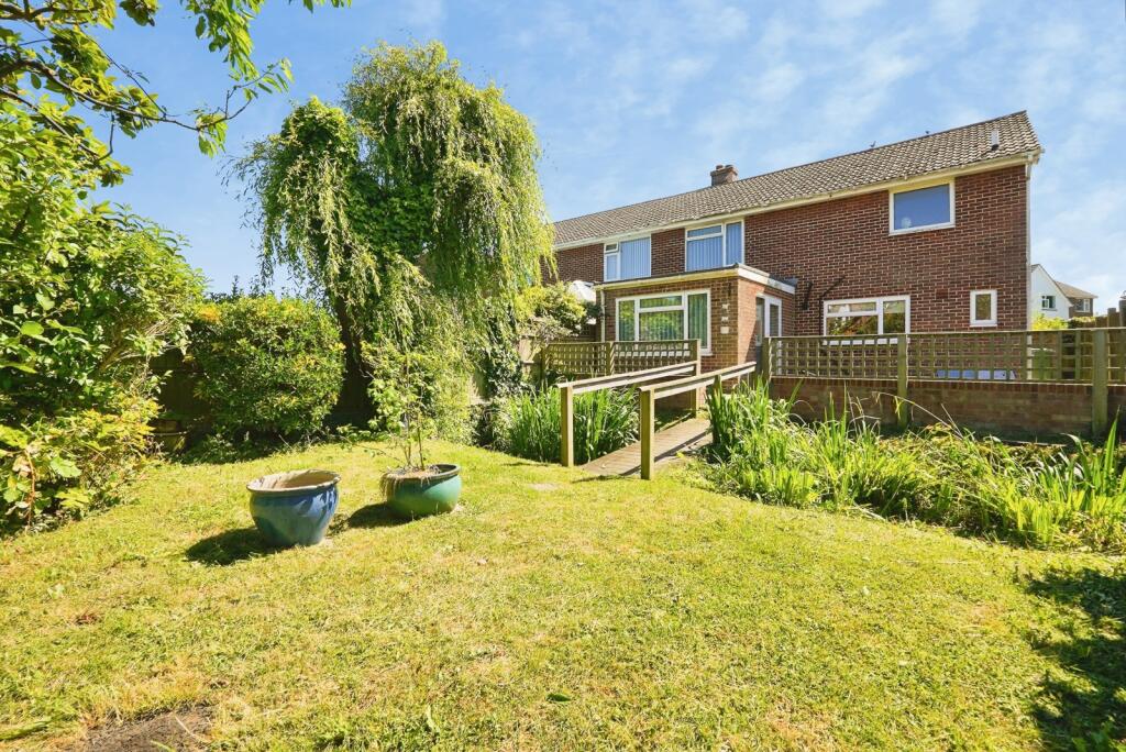 House in Folkestone and Hythe, Folkestone - More