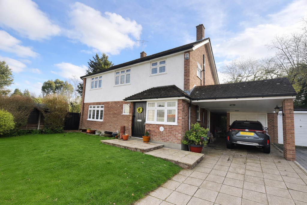 Main image of property: Lordship Close, Hutton, Brentwood