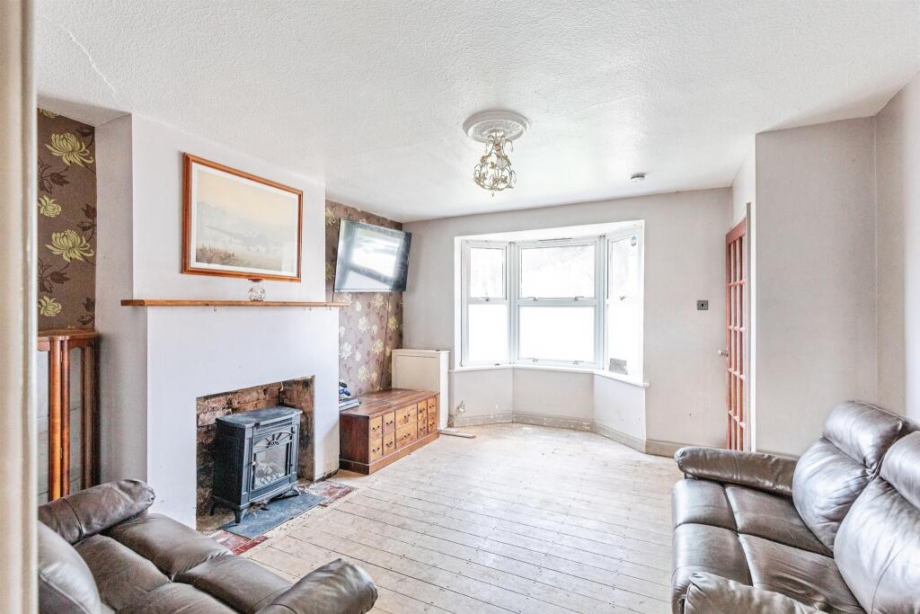 House in Northampton, Wellingborough - View 2
