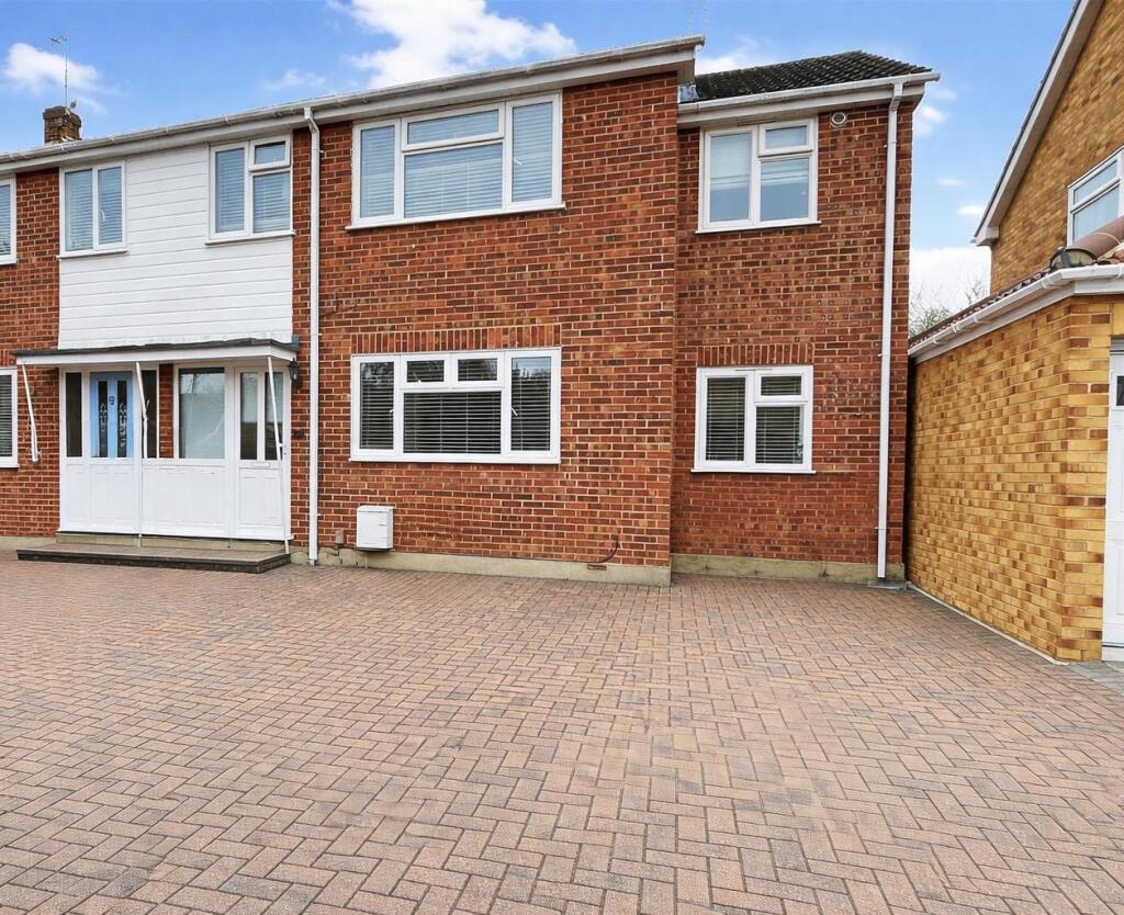 Main image of property: Bristowe Avenue, Great Baddow, Chelmsford