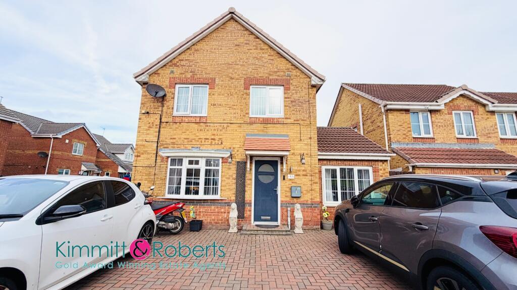 4-bed detached on St. Helens Drive, Seaham, Durham, SR7 7PU, £265,000