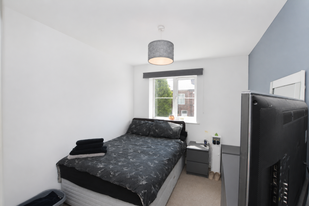 Apartment in Wigan - More