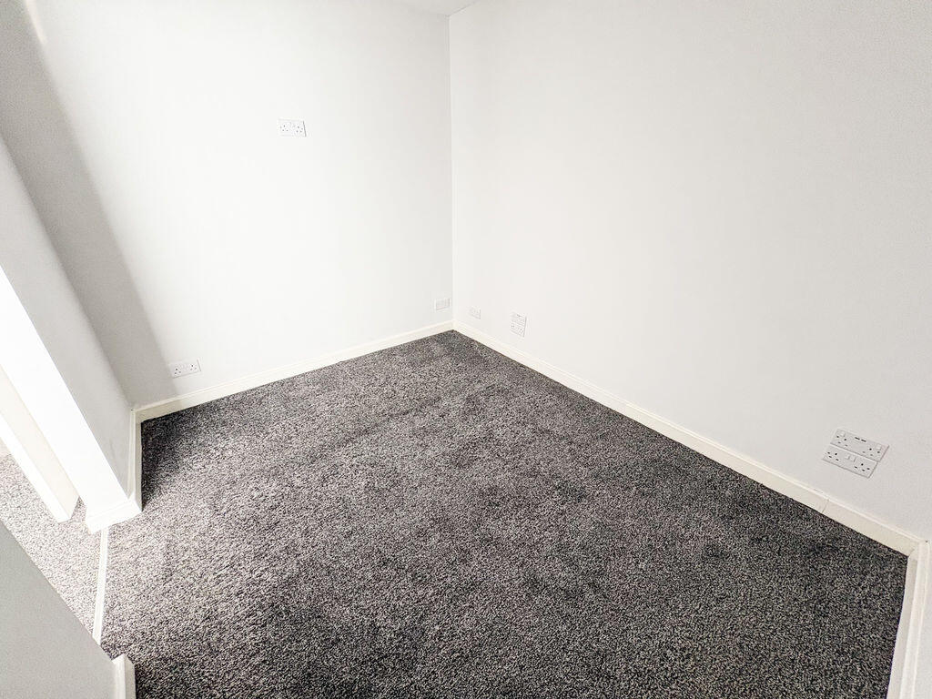 Apartment in Newcastle upon Tyne - View 3