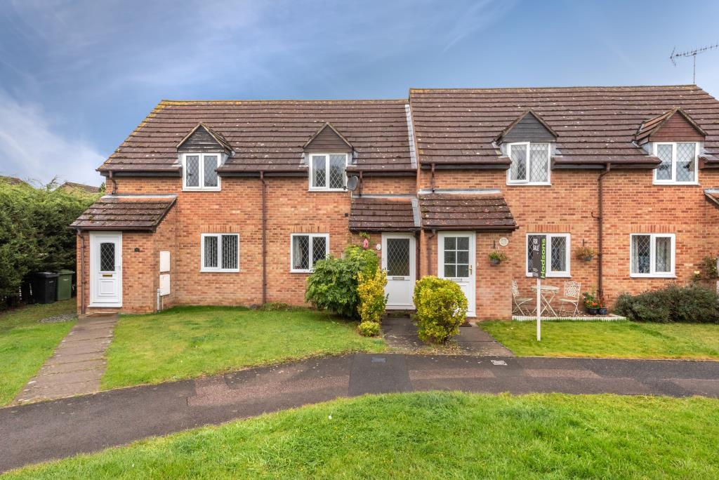 Main image of property: Woodley Close, Abingdon, OX14