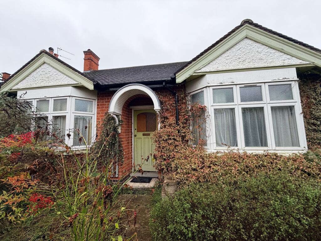 Main image of property: 24 Somerville Road, Leicester LE3 2ET