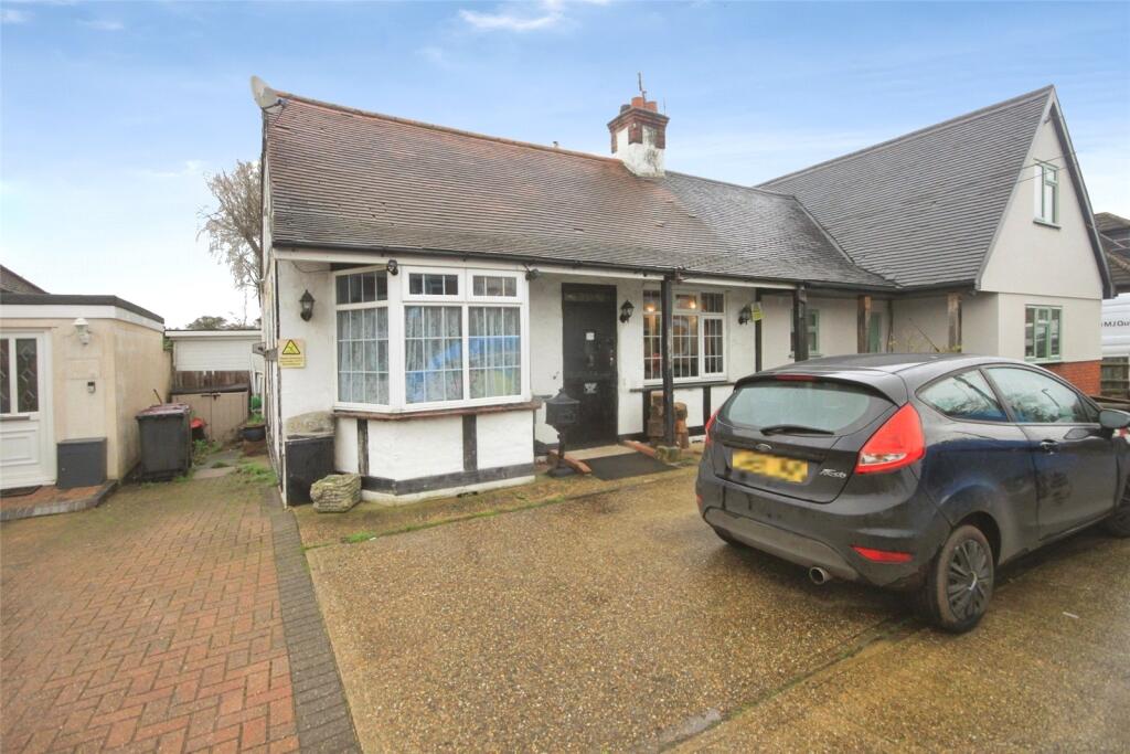 Main image of property: Rawreth Lane, Rayleigh, Essex, SS6