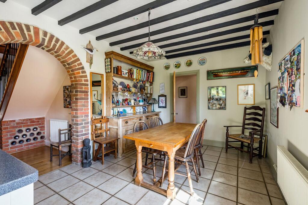 Bepton, Midhurst, West Sussex, GU29 photo 4