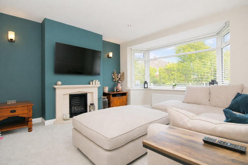 House in Leeds, West Yorkshire - View 5
