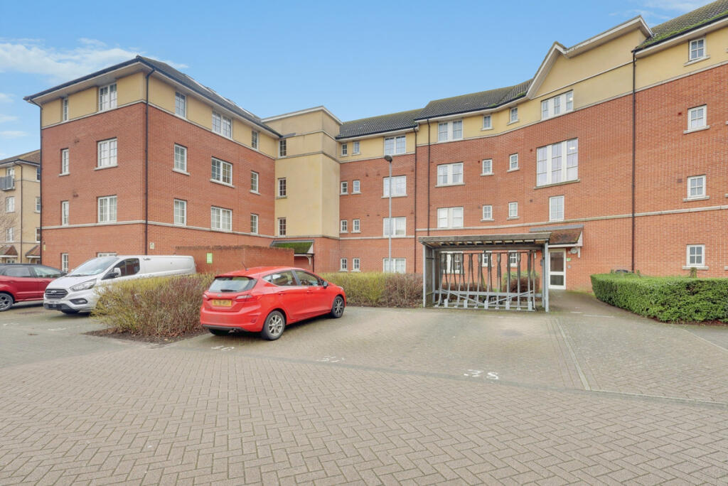 Main image of property: Gainsborough Close, Basildon, SS14