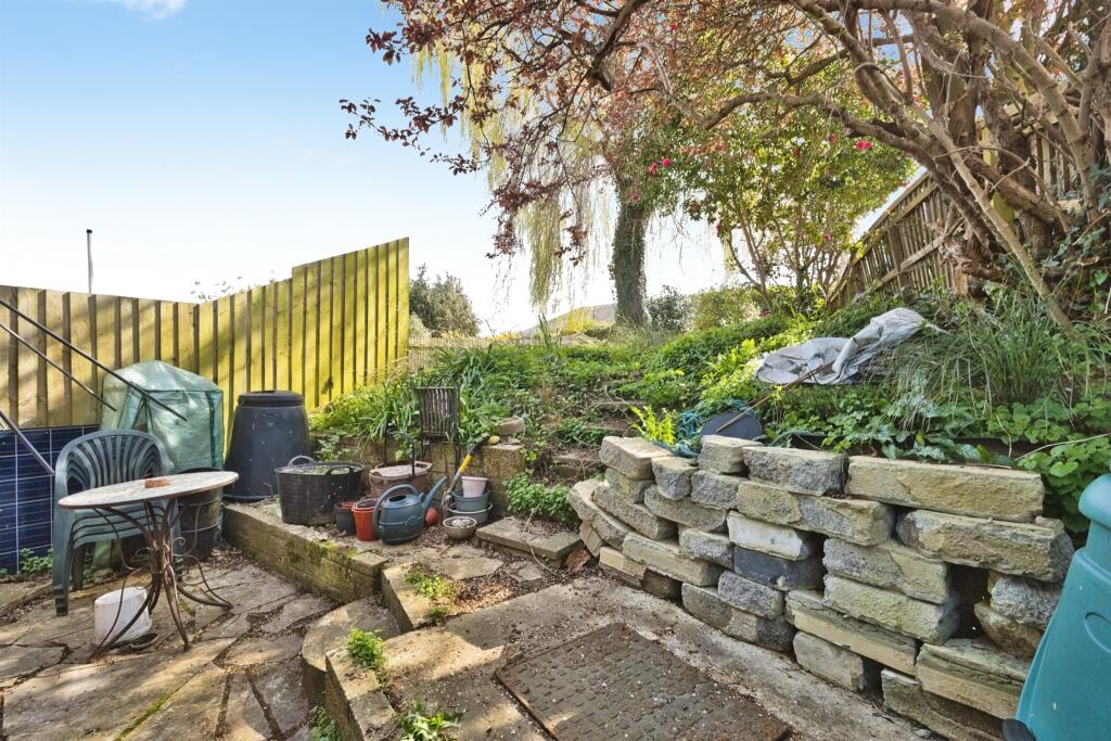 Additional image 15 of Yew Tree Close, Yeovil