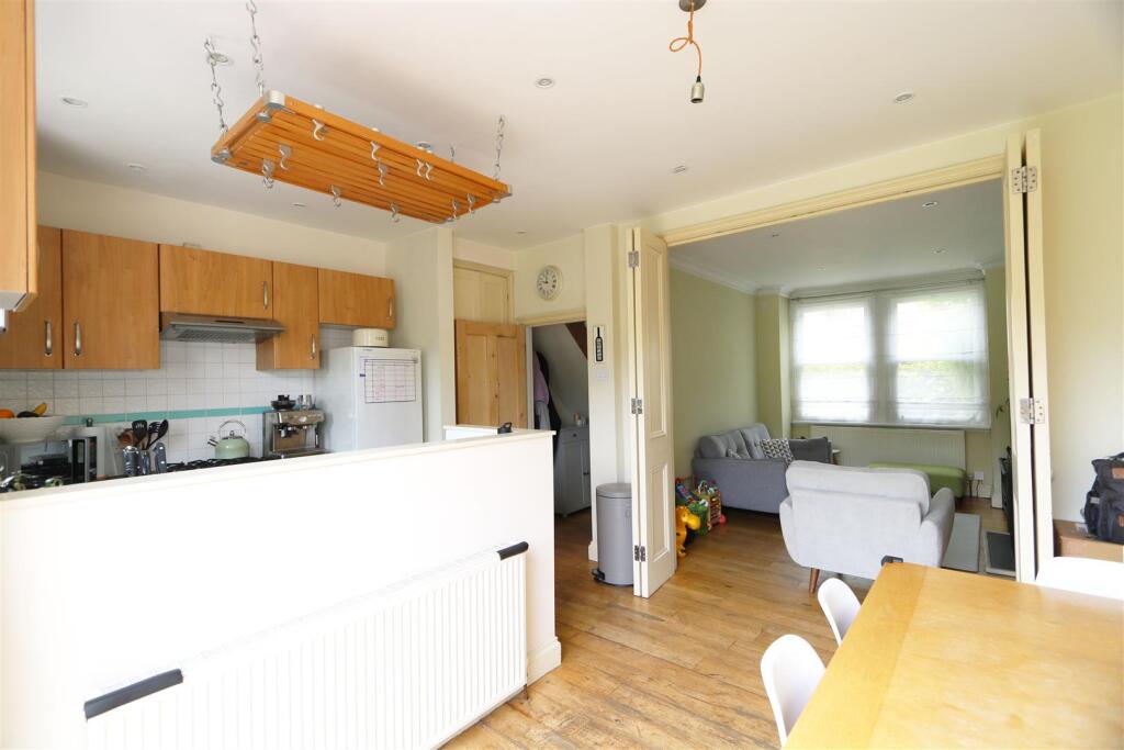House in London - View 4