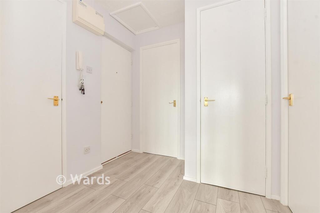 Apartment in Dover, Deal - View 3