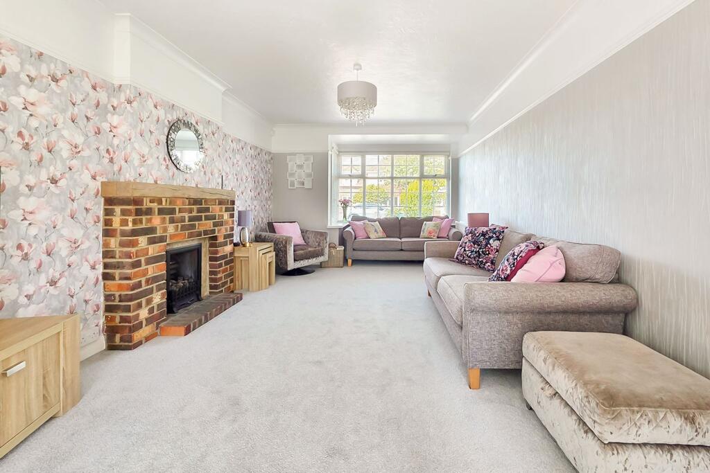 Harsfold Road, Rustington, BN16 - View 3