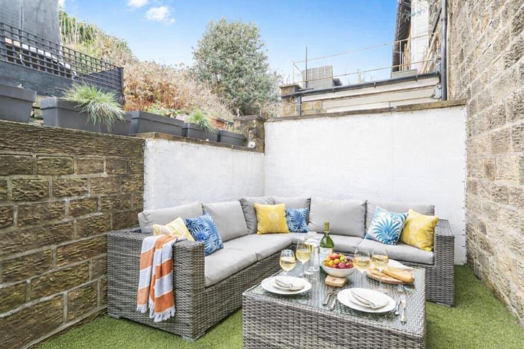 Additional image 18 of Park Avenue, Oakworth, Keighley